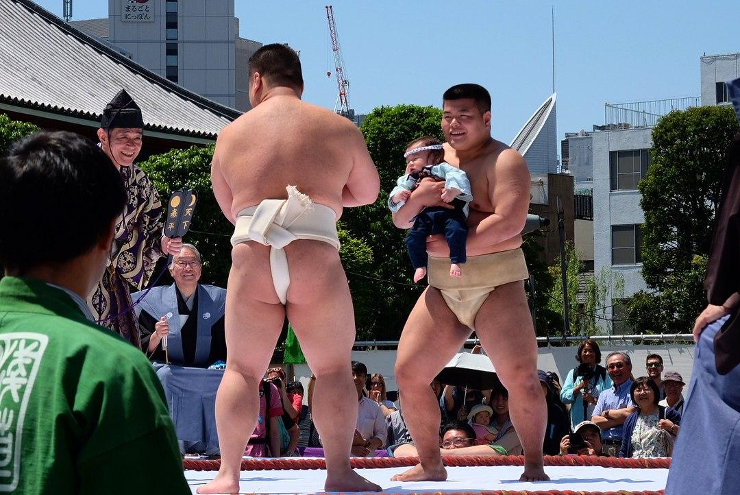 naki sumo japan facts