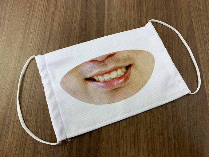 Smile masks in Japan - twitter comment for smile mask - smile mask for men