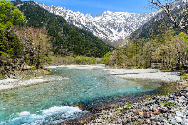 Mountains in Japan - view of mountain range from kamikochi