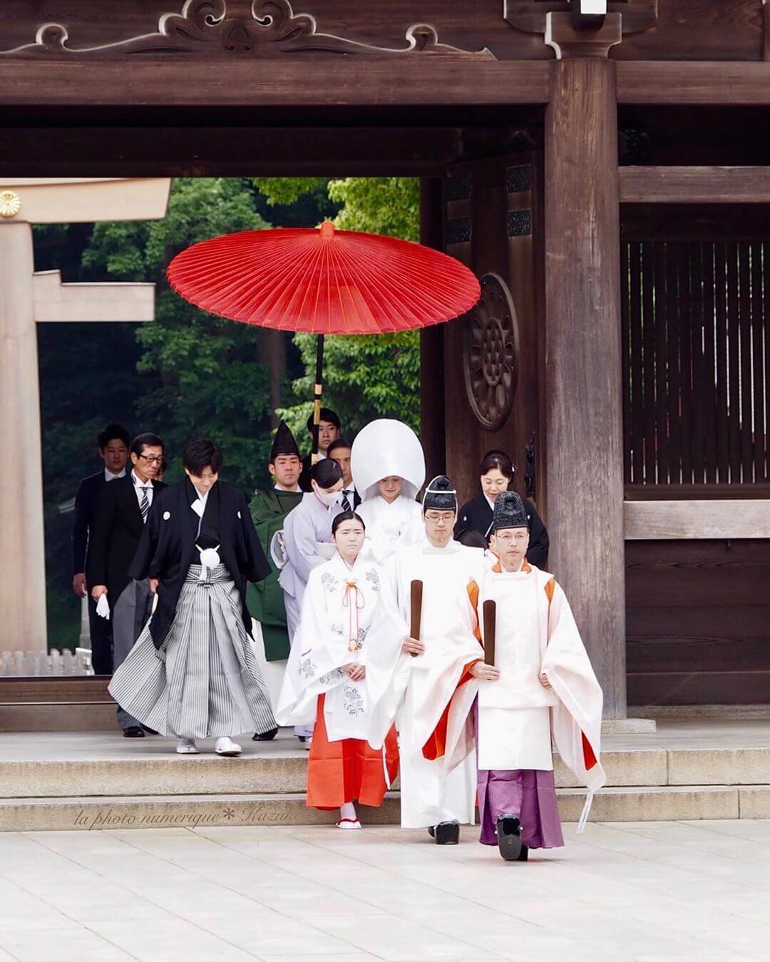 free tokyo walking tours - meiji shrine wedding