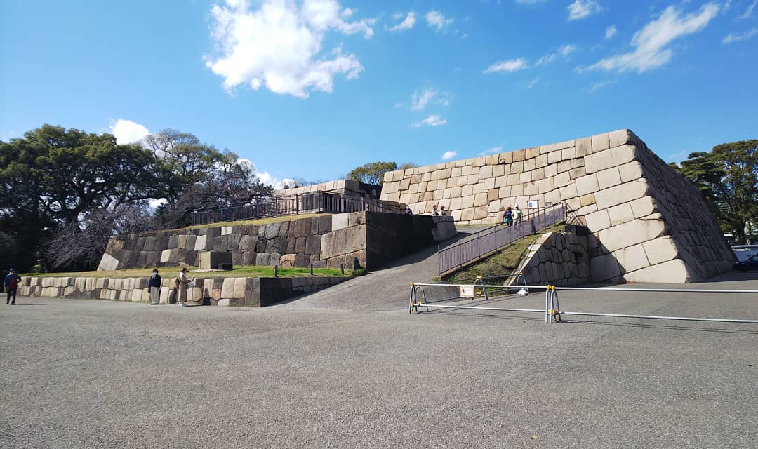 free tokyo walking tours - east gardens of imperial palace