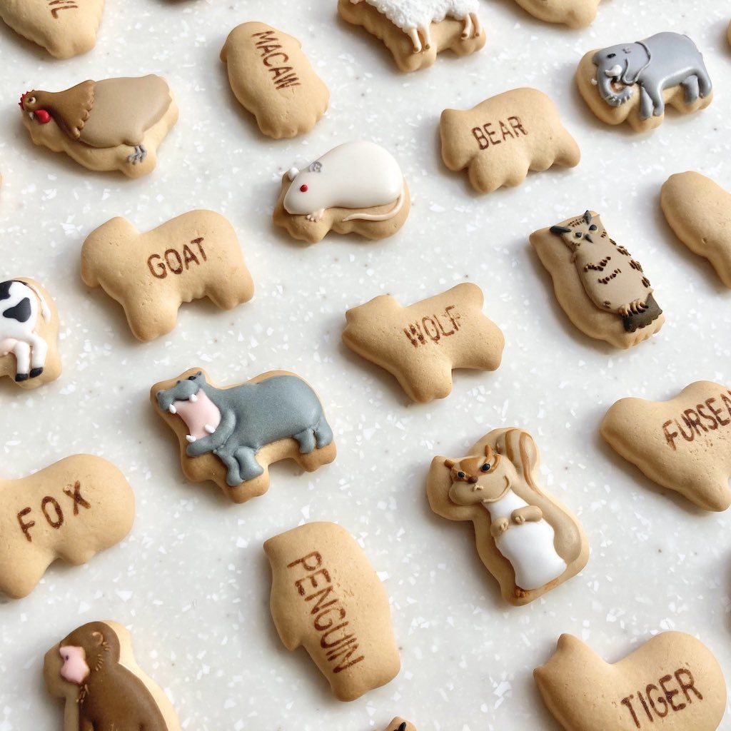 Ginbis Dream Animal biscuits - plain and decorated animal biscuits