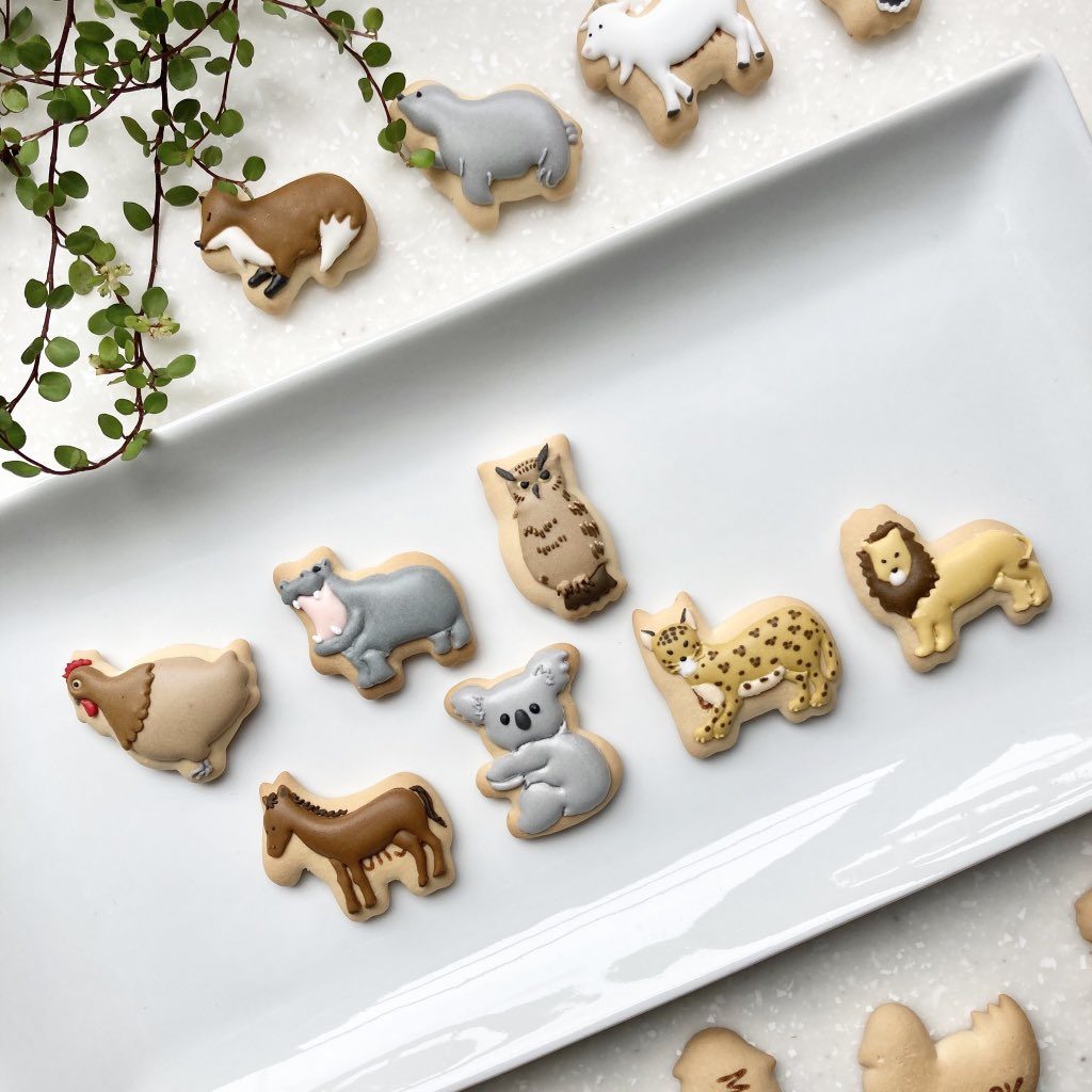 Ginbis Dream Animal biscuits - decorated animal biscuits 