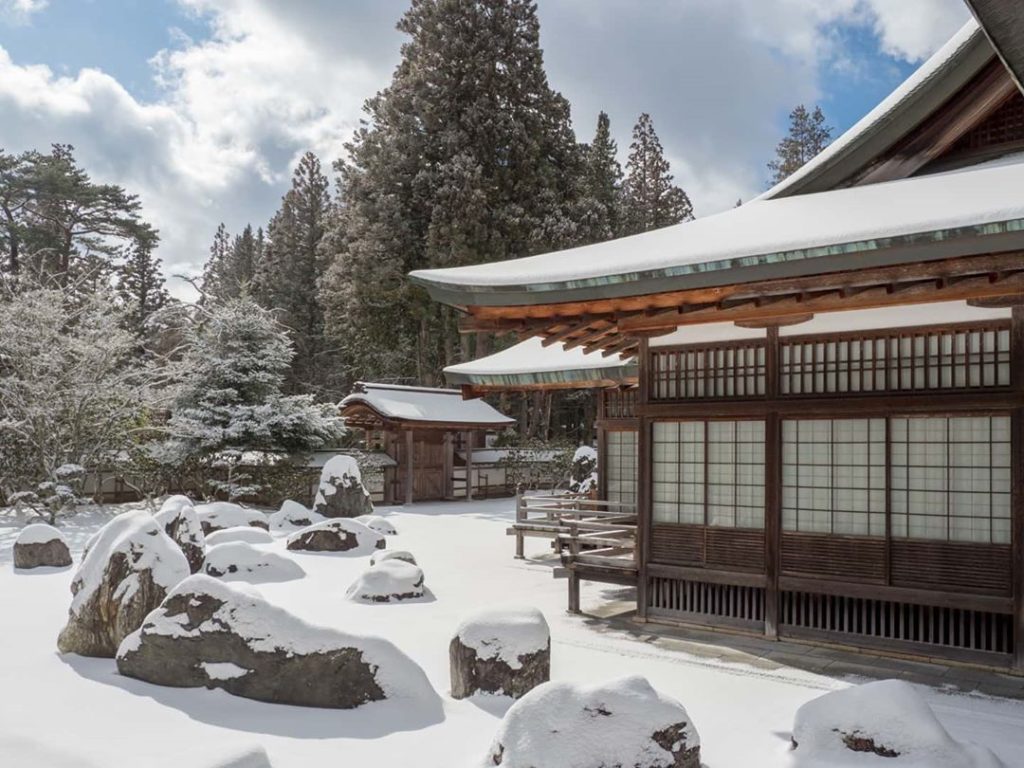 Japanese Zen gardens - banryutei