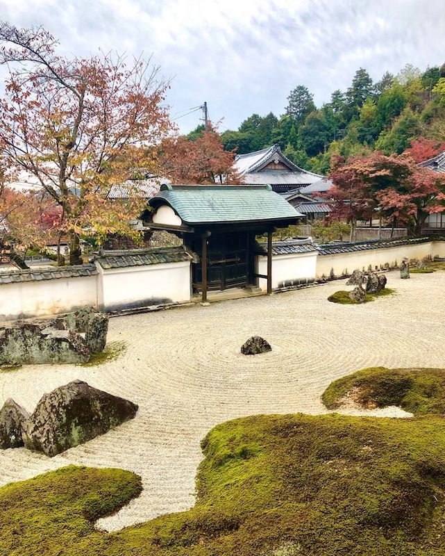 Japanese Zen gardens - sesshutei