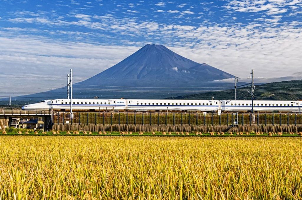 Transportation in Japan - shinkansen