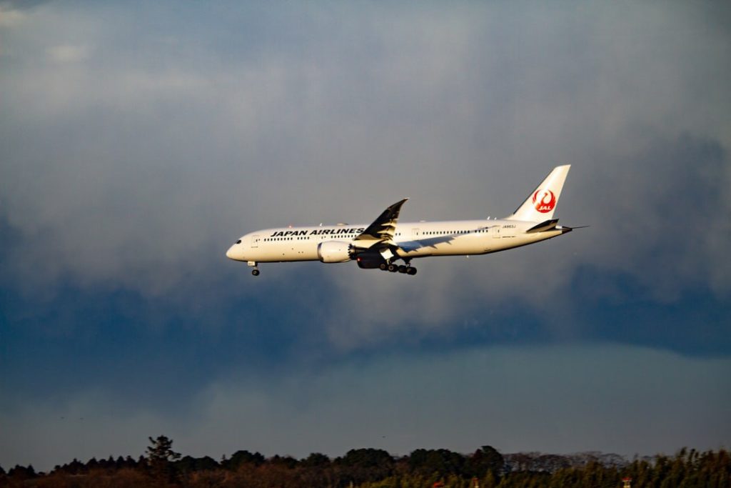 Transportation in Japan - JAL plane