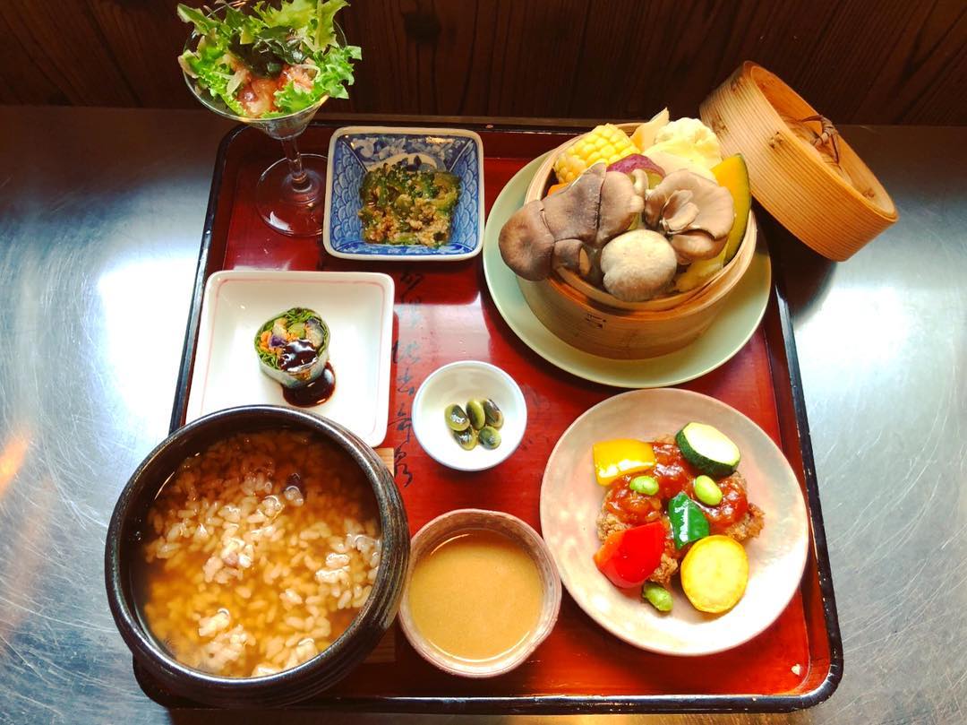 japanese autumn leaves - kanshin-ji temple restaurant