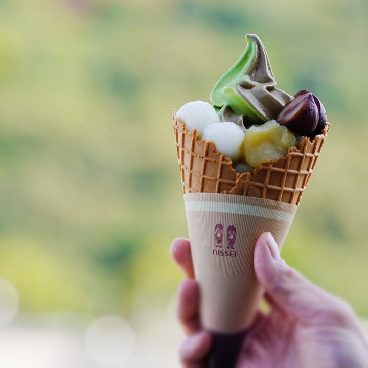 japan cafes heritage buildings - nakamura tokichi honten ice cream