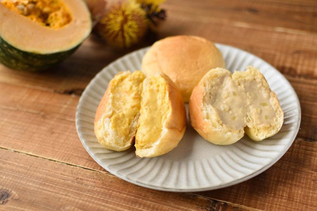 Japanese bread recipes - cream pan
