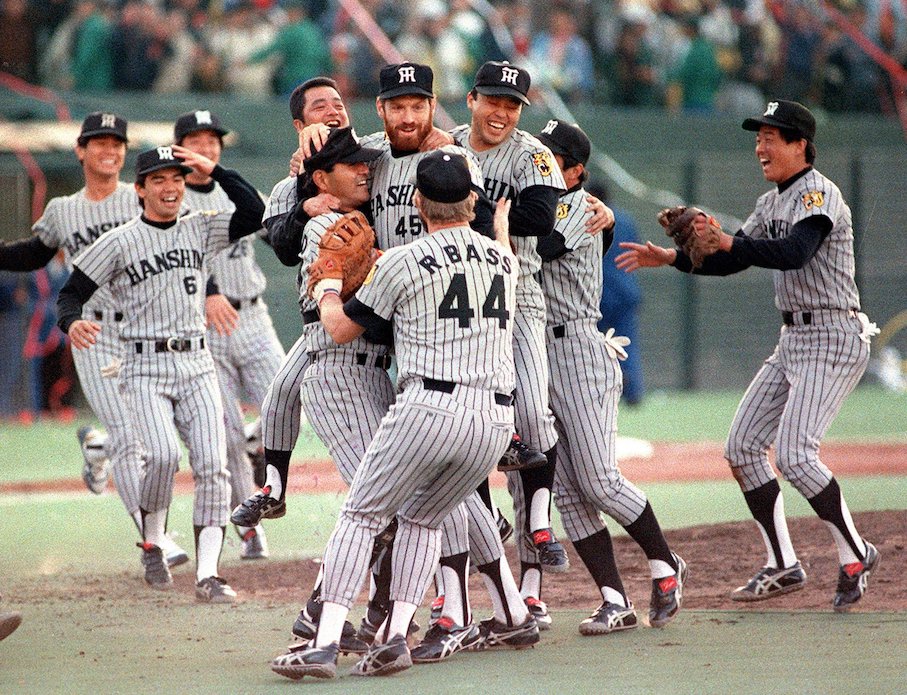 Colonel Sanders statue Demon Slayer - hanshin tigers win in 1985