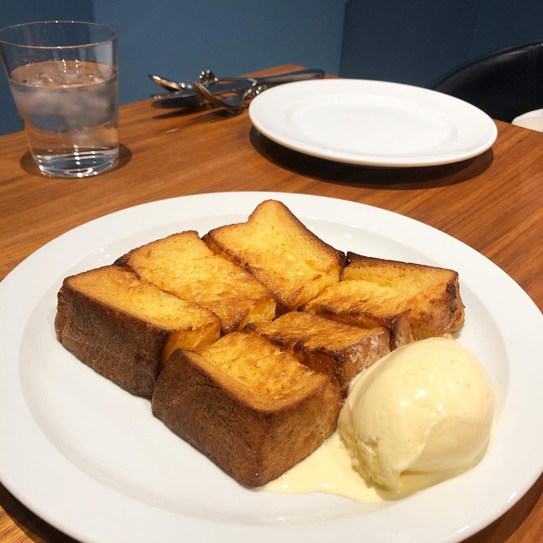 bakeries in tokyo - centre the bakery french toast