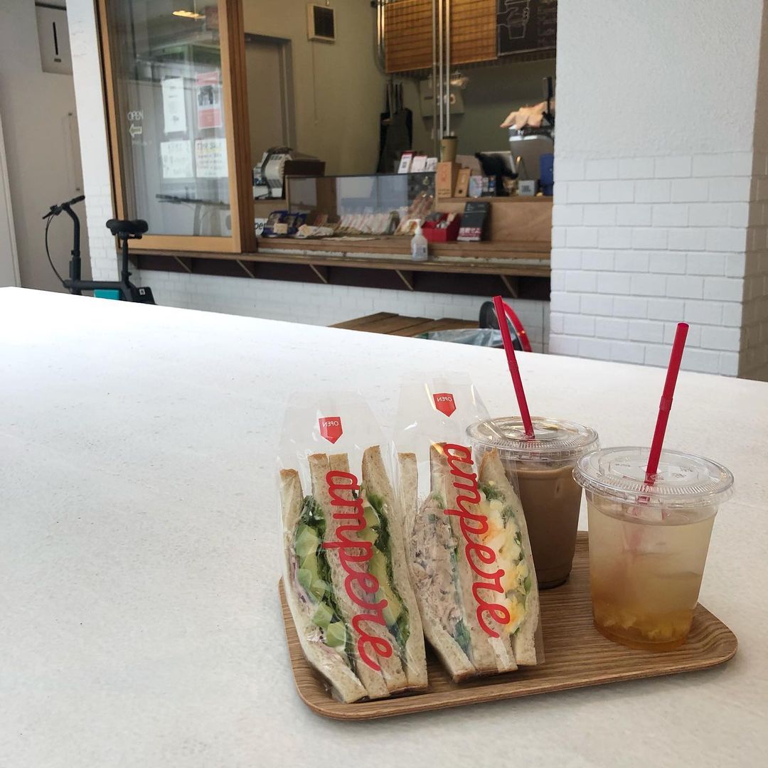 bakeries in tokyo - ampere sandwiches and drinks