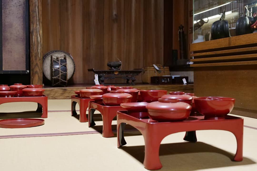 suganuma village - gokayama folklore museum interior