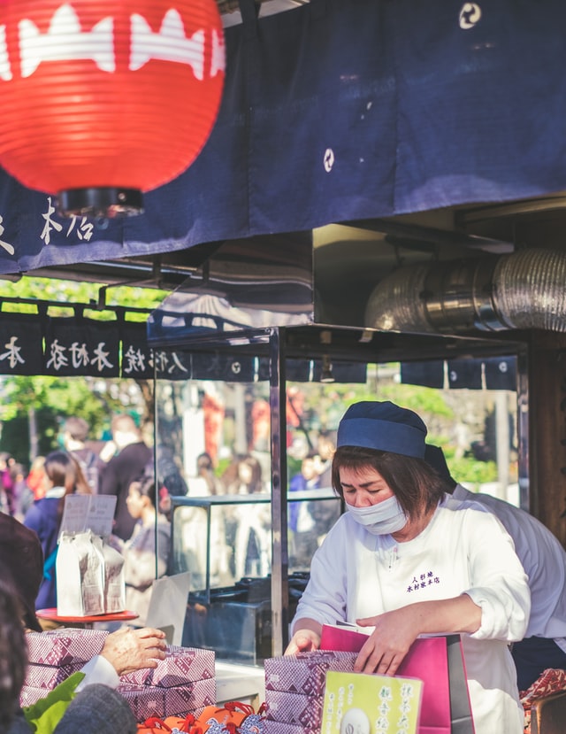 Japan travel tips - vendor at a stall