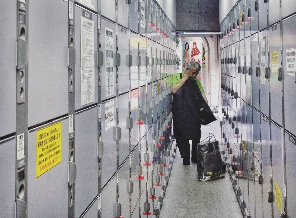 Japan travel tips - japanese coin lockers