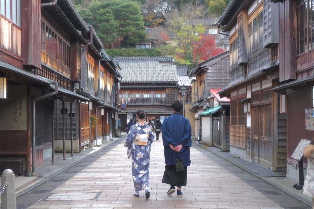 Traditional Japanese towns - higashi chaya district