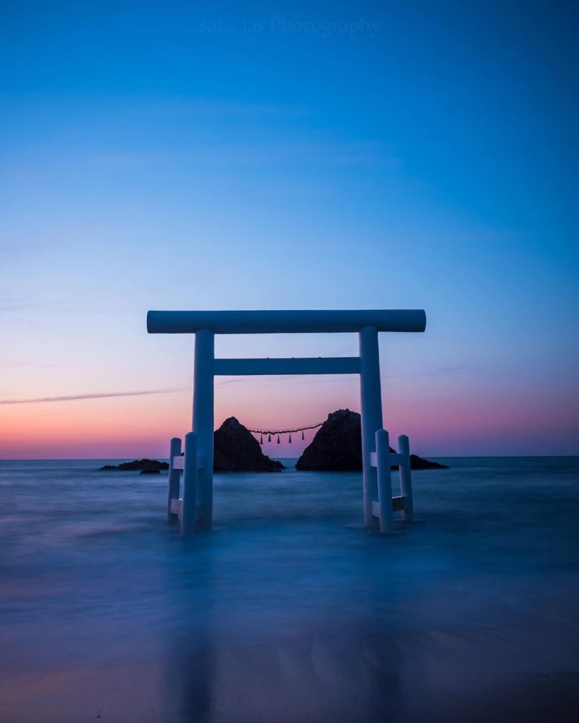 Unusual shrines - sakurai futamigaura 