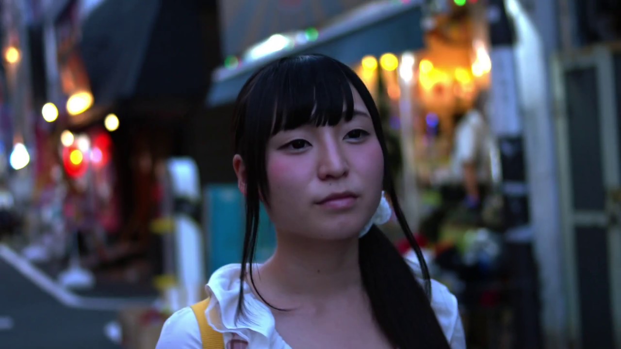 Japanese documentaries - idol walking on the streets