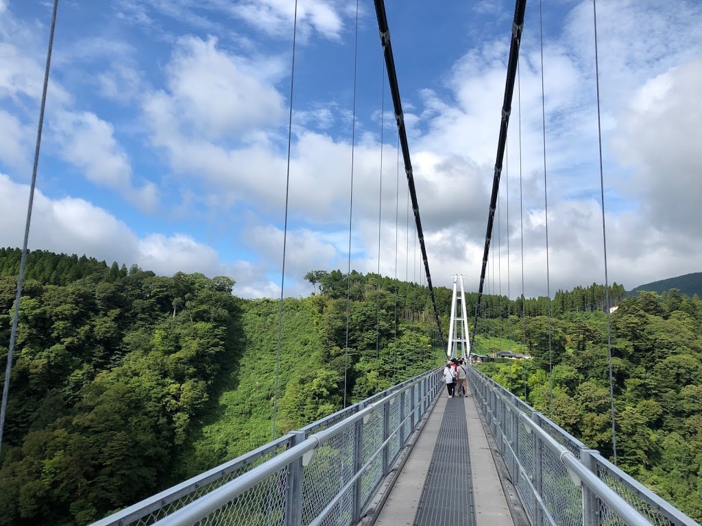 Kokonoe Yume Suspension Bridge - on the bridge