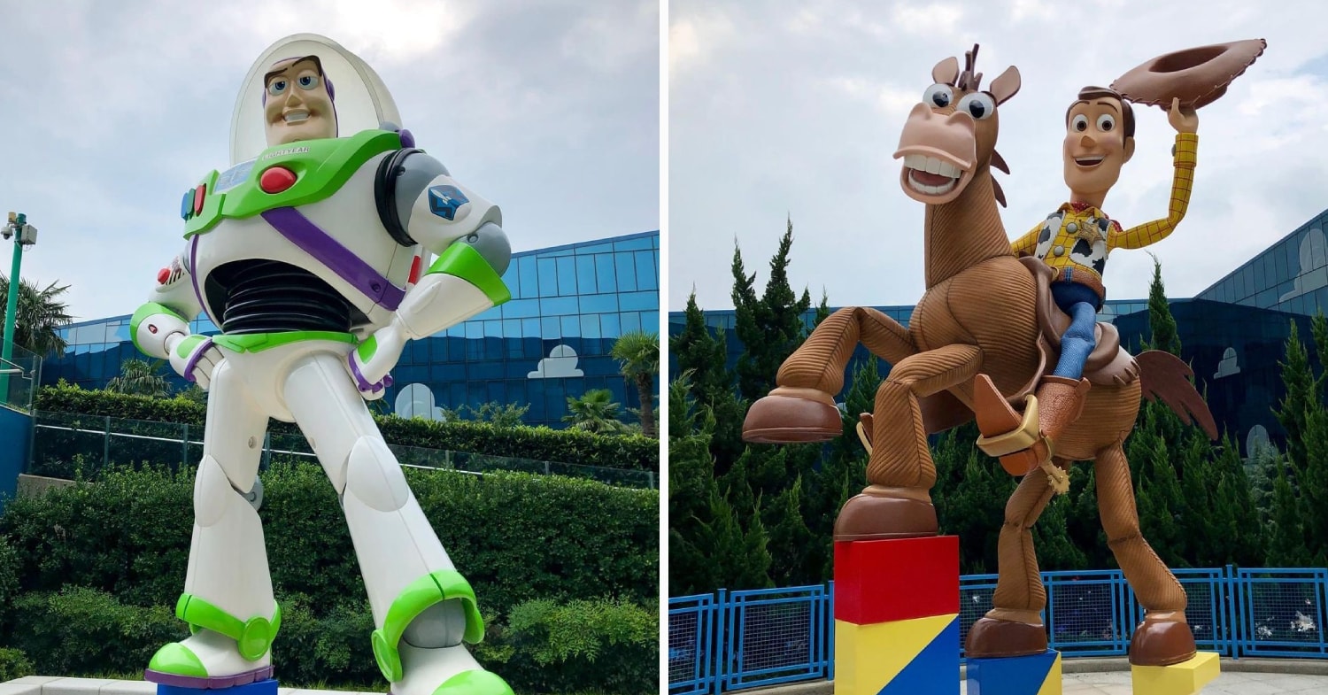 Tokyo Disney Toy Story Hotel - Woody and Buzz statues