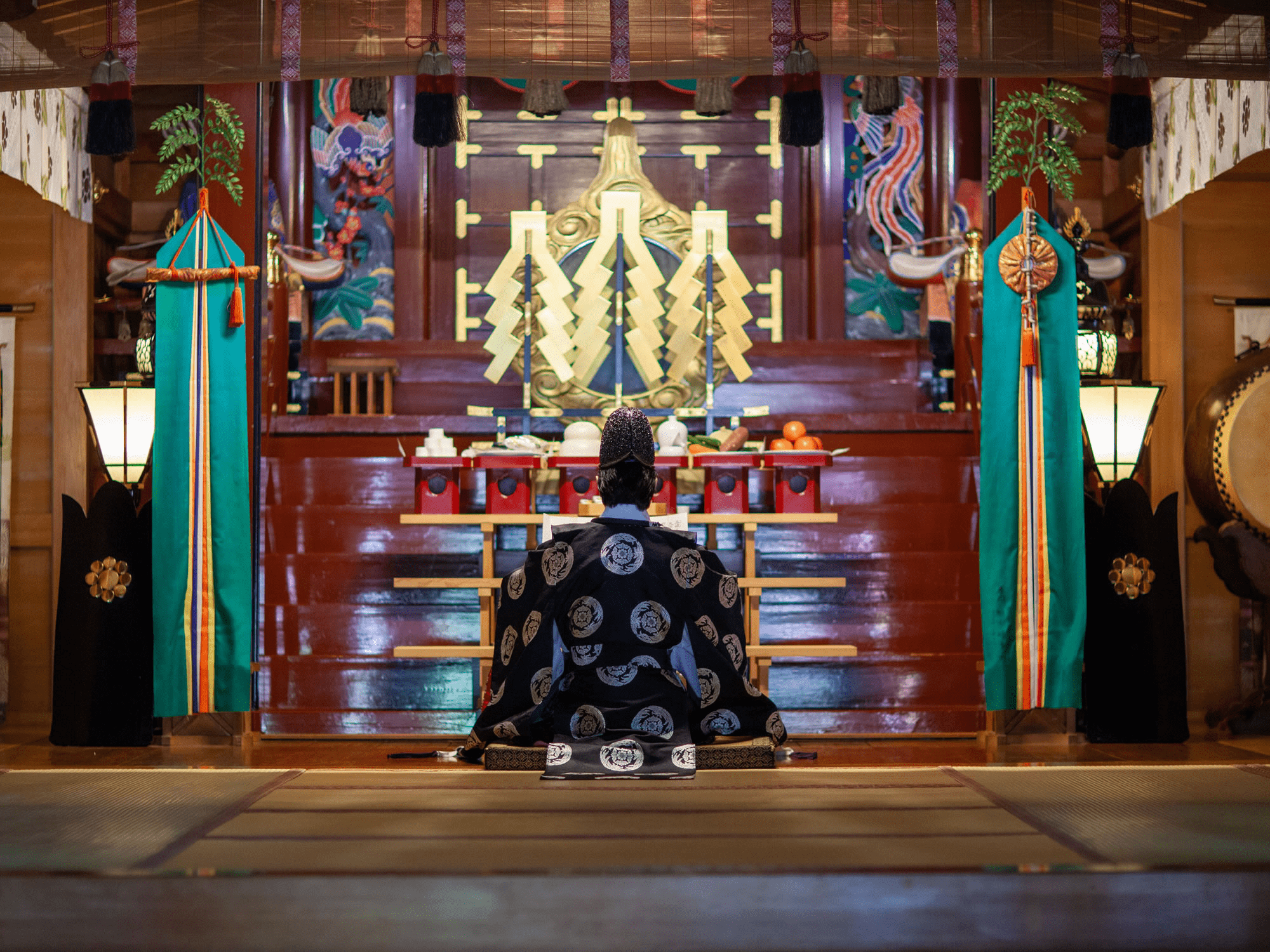 Japanese shrine bees - hitokoto deity