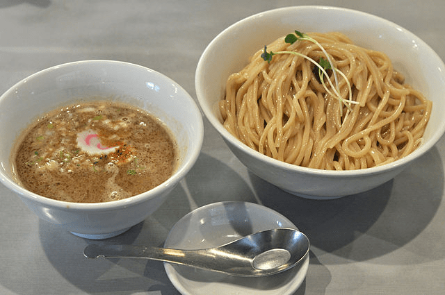 types of ramen explained - tsukemen