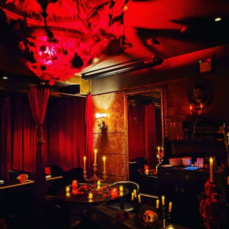 Vampire Cafe: A Gothic Restaurant That Serves 