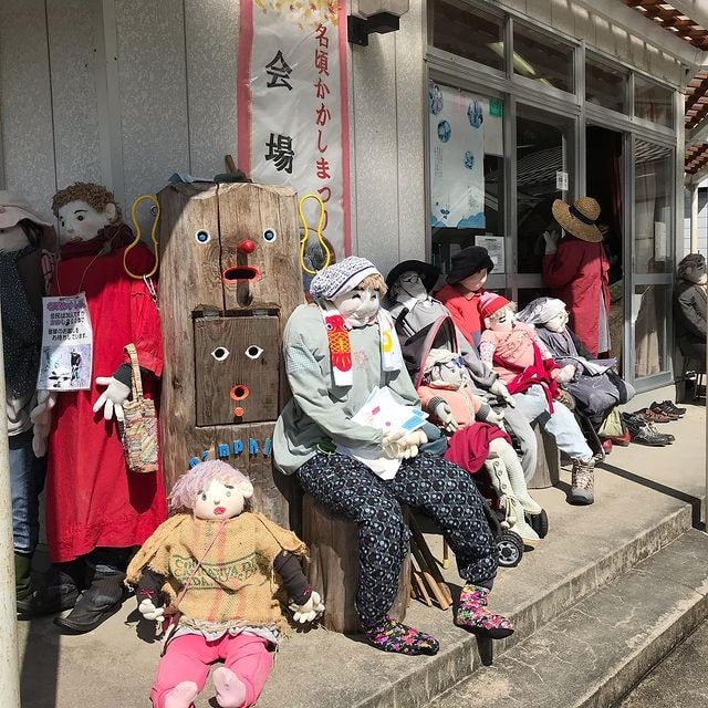Japanese Scarecrow Village - scarecrows waiting outside