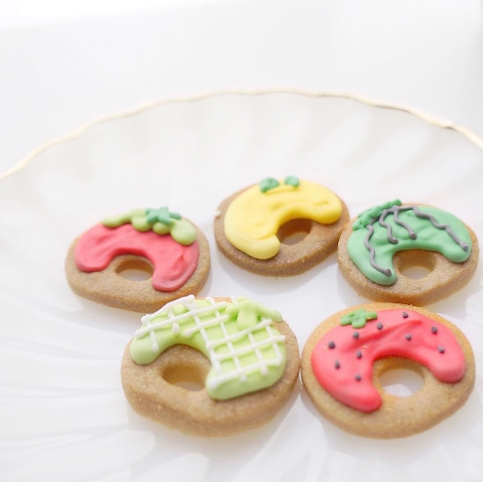 Konagai guide - miniature edible fruit bus stop cookies