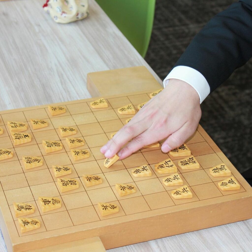 SHOGI - Xadrez Japonês - Basic instructions for beginners 