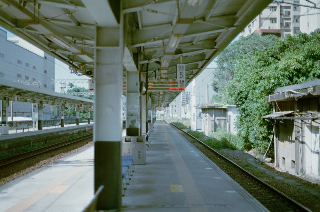 japanese horror stories - empty train station