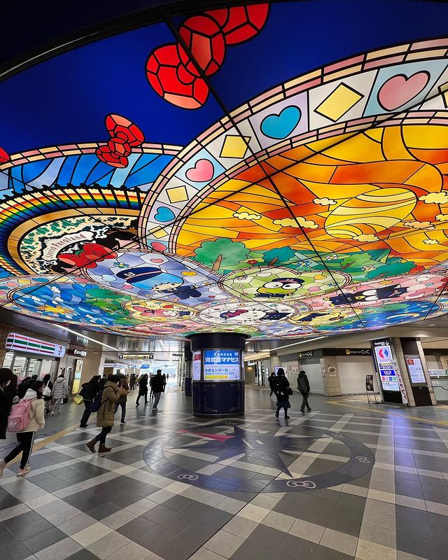 hello kitty train station - tama centre stained glass