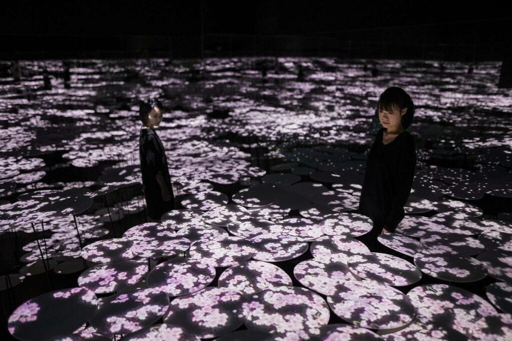 teamLab Borderless closing - spring exhibition