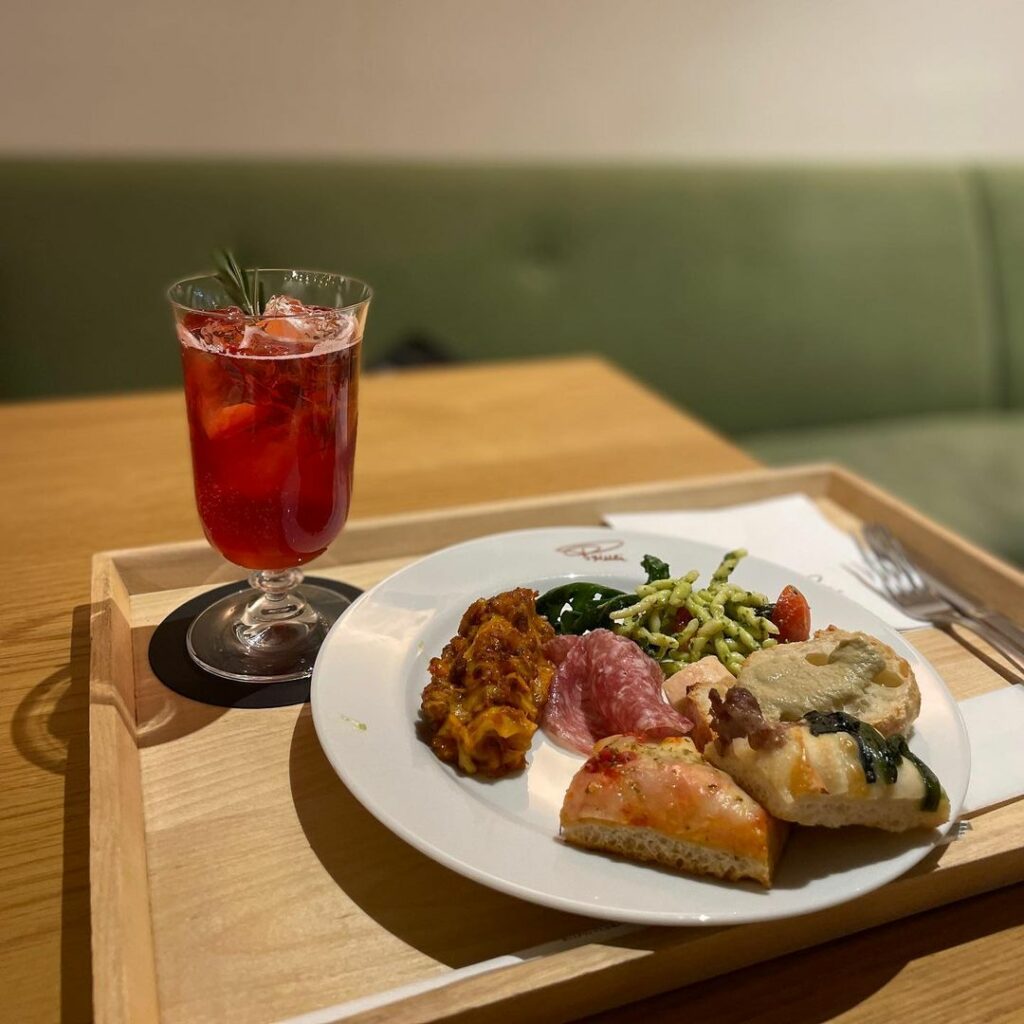 Starbucks Reserve Roastery Ginza