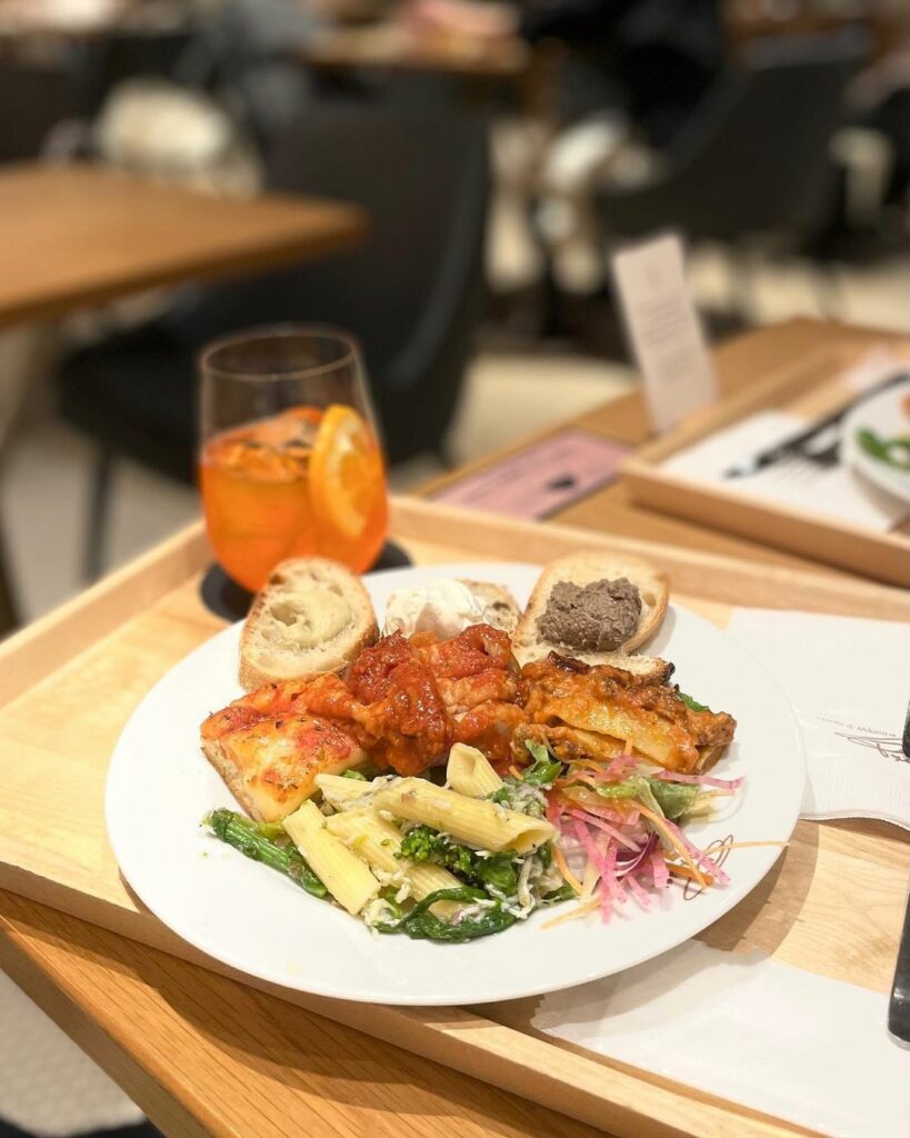 Starbucks Reserve Roastery Ginza