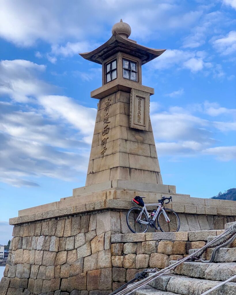 Tomonoura - joyato lighthouse