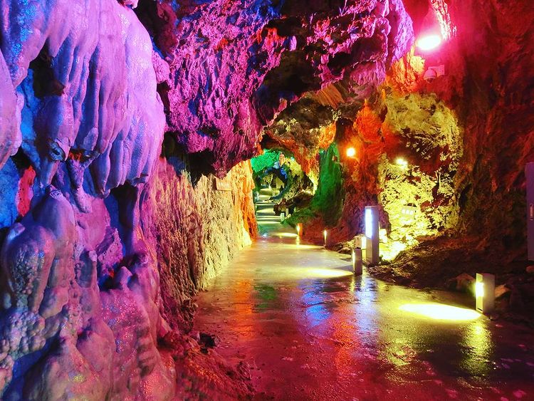 ryusendo cave - illuminated caves