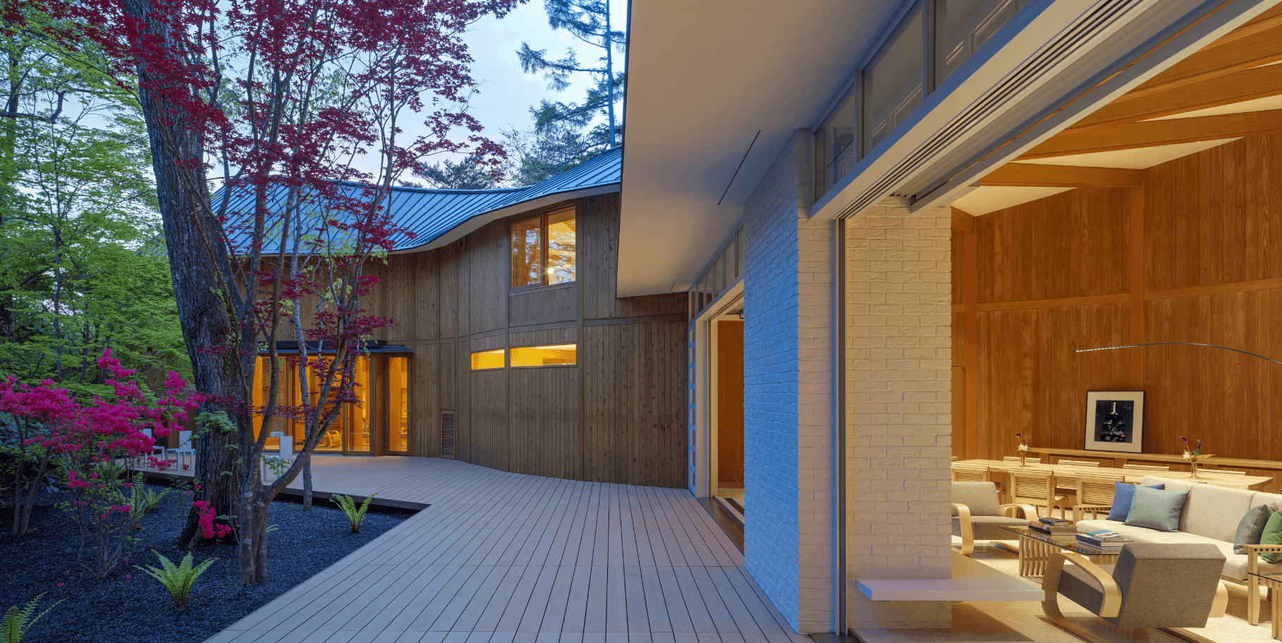 Shishi iwa house - patio