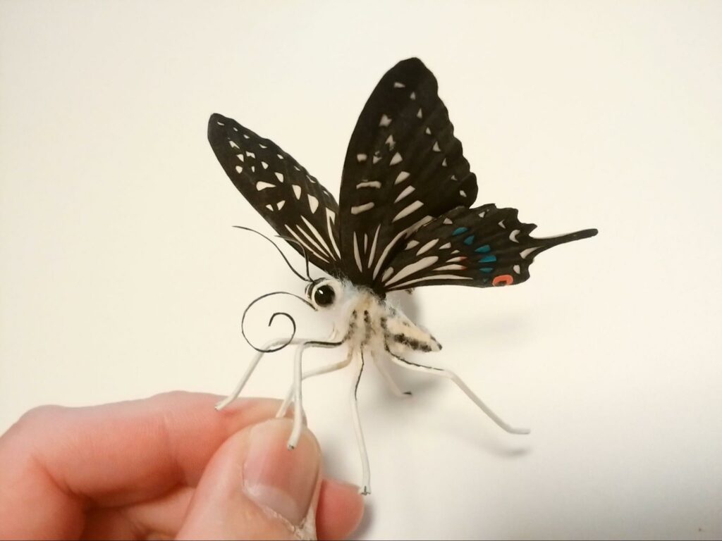 Japanese artist paper sculptures - butterfly