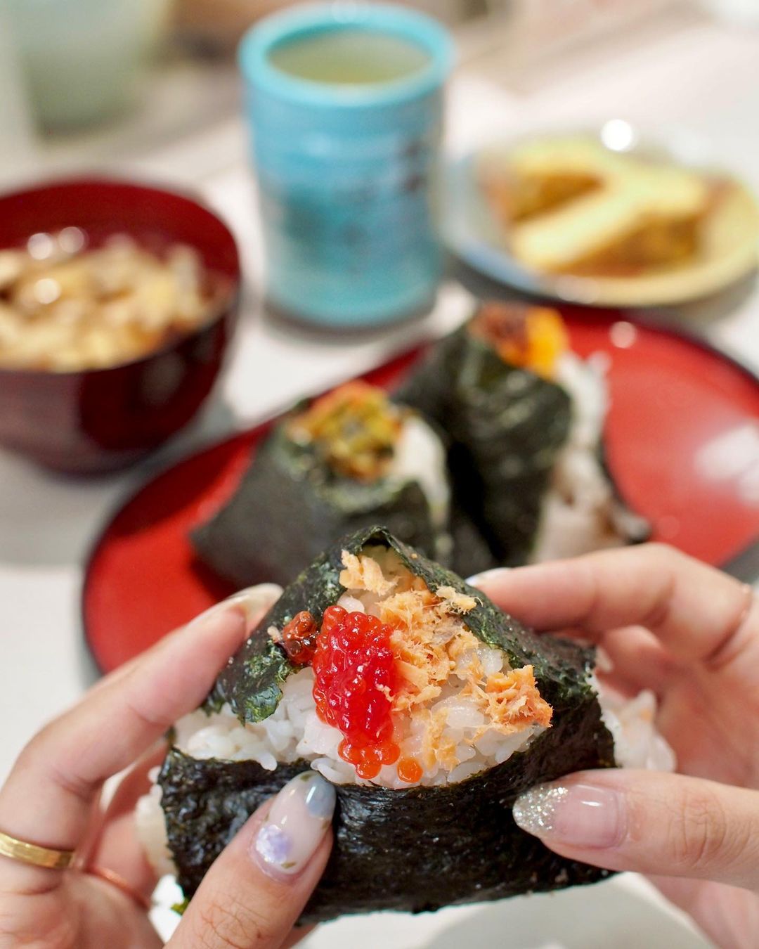Onigiri Bongo - ikura and salmon onigiri