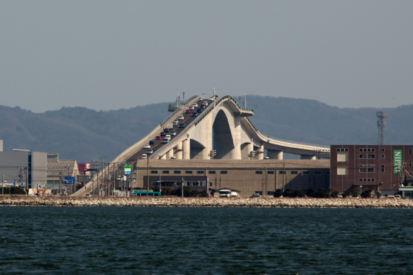 Eshima Ohashi Bridge - sideview of bridge