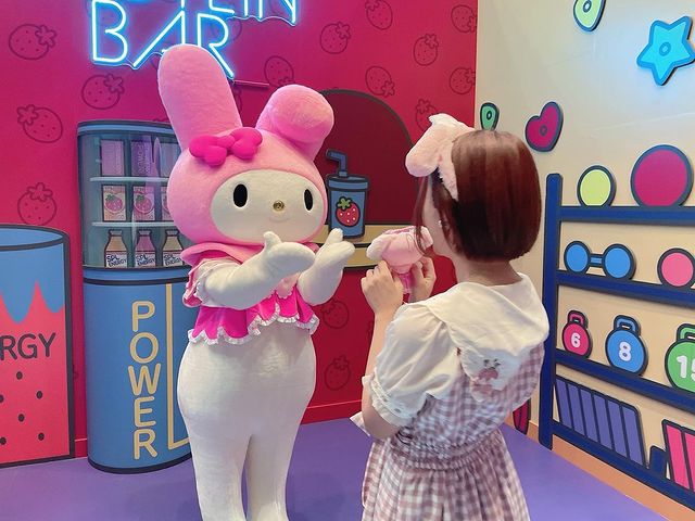 Sanrio Puroland - meet and greet