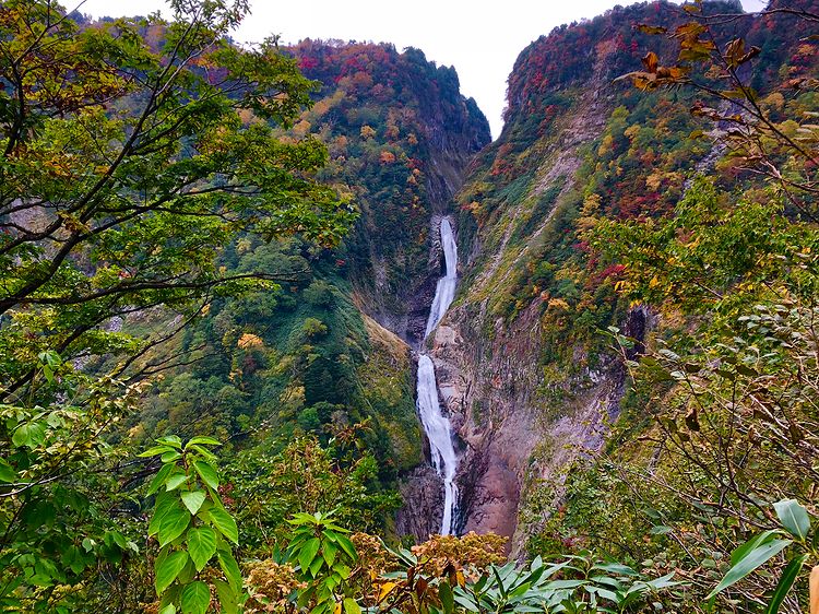 Tateyama Kurobe Alpine Route - Shomyo Falls
