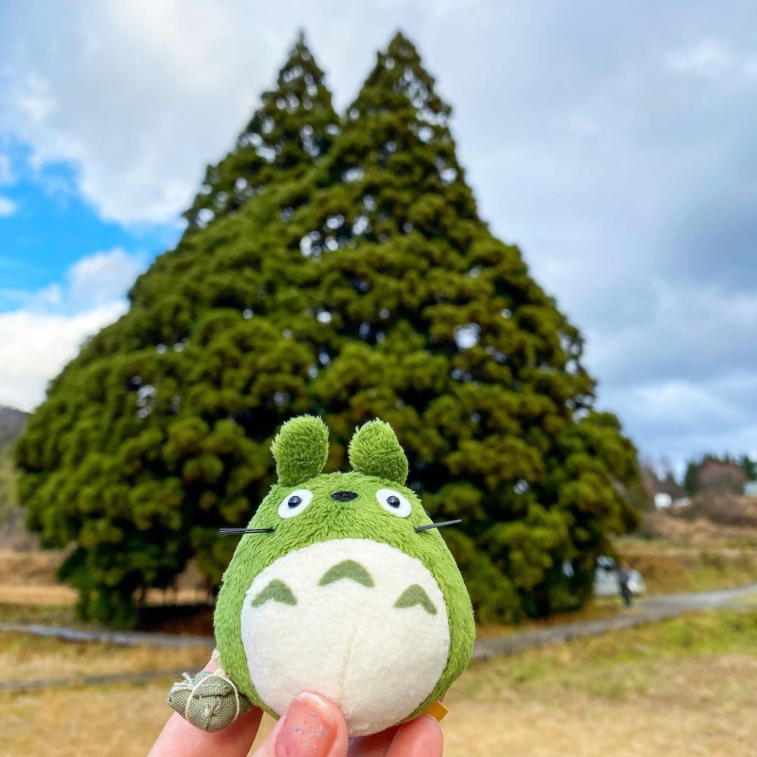 Totoro Tree - totoro plushie
