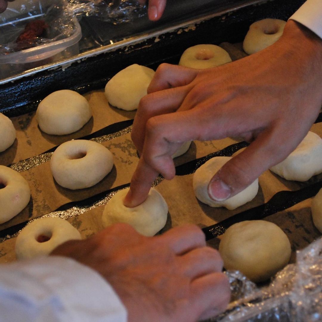 Ginza Kimuraya - bread making