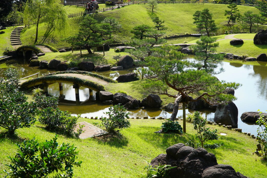 Gyokusen’inmaru Garden - three islets with interconnecting bridges