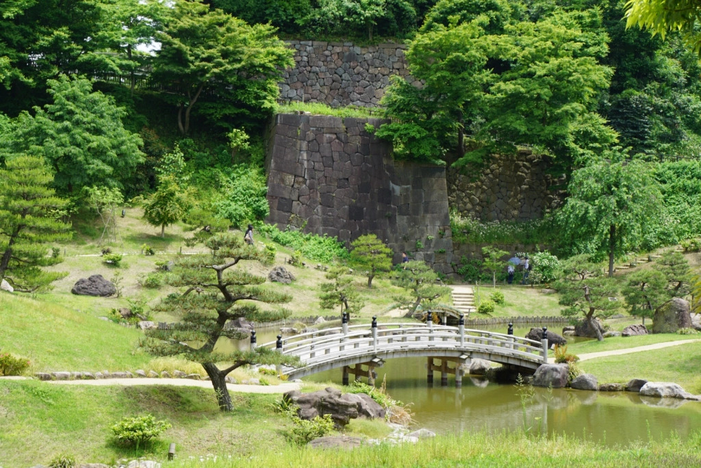 Gyokusen’inmaru Garden - Shikishi Tanzaku-Zumi Stone Wall