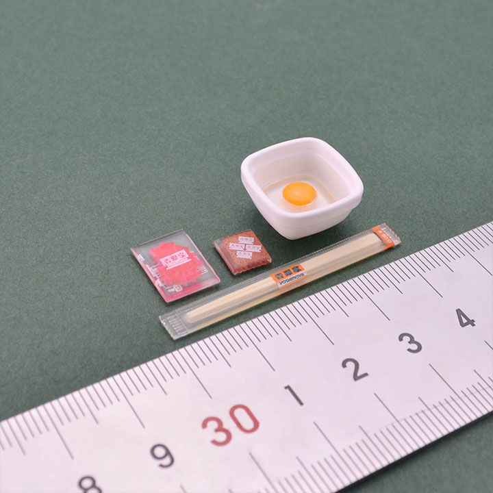 Yoshinoya capsule toys - ruler measurement