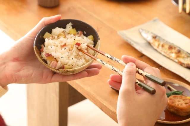 Chopsticks Taboos - rice